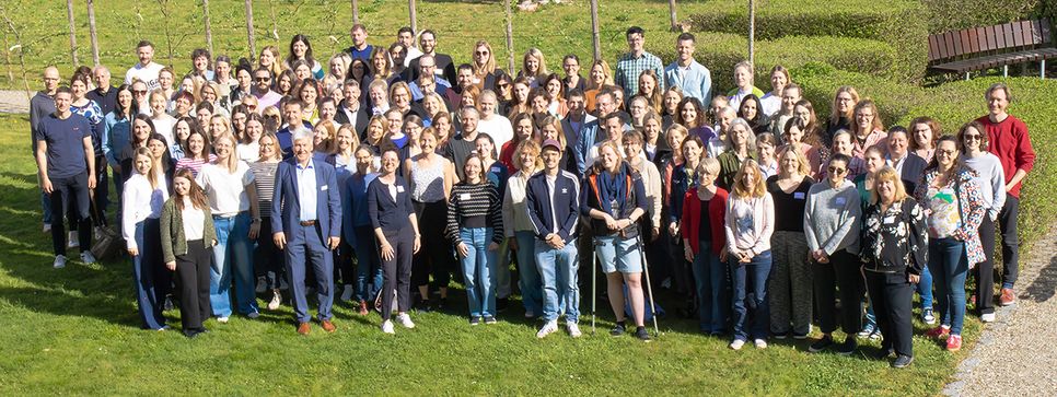 Gruppenfoto der Teilnehmer